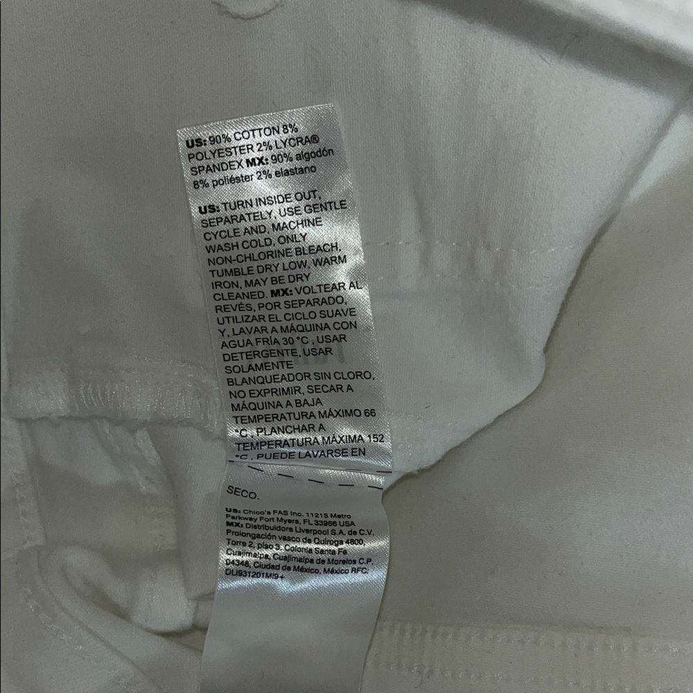 White House Back Market - Patch Pocket High-Rise Slim Jean - Size 10 - Picture 5 of 9
